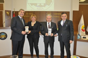İzmir Ticaret Odası, İzmir Ticaret Borsası’nın Ocak ayı Olağan Meclis Toplantısı’na konuk oldu
